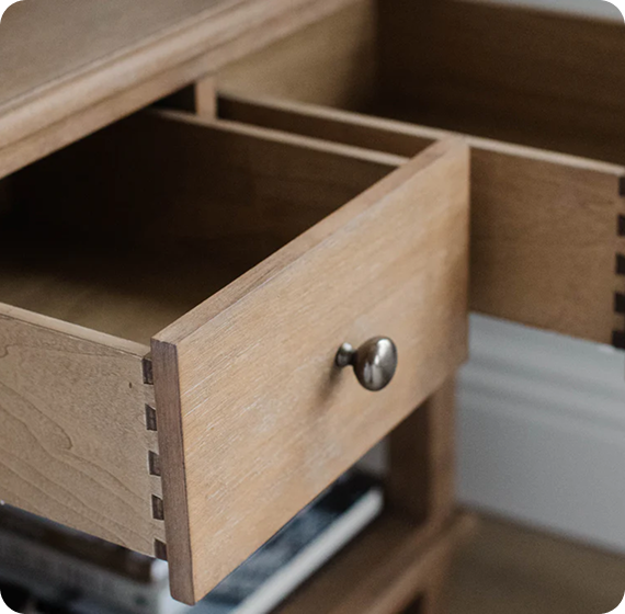 Becki Owens, Ren Nightstand