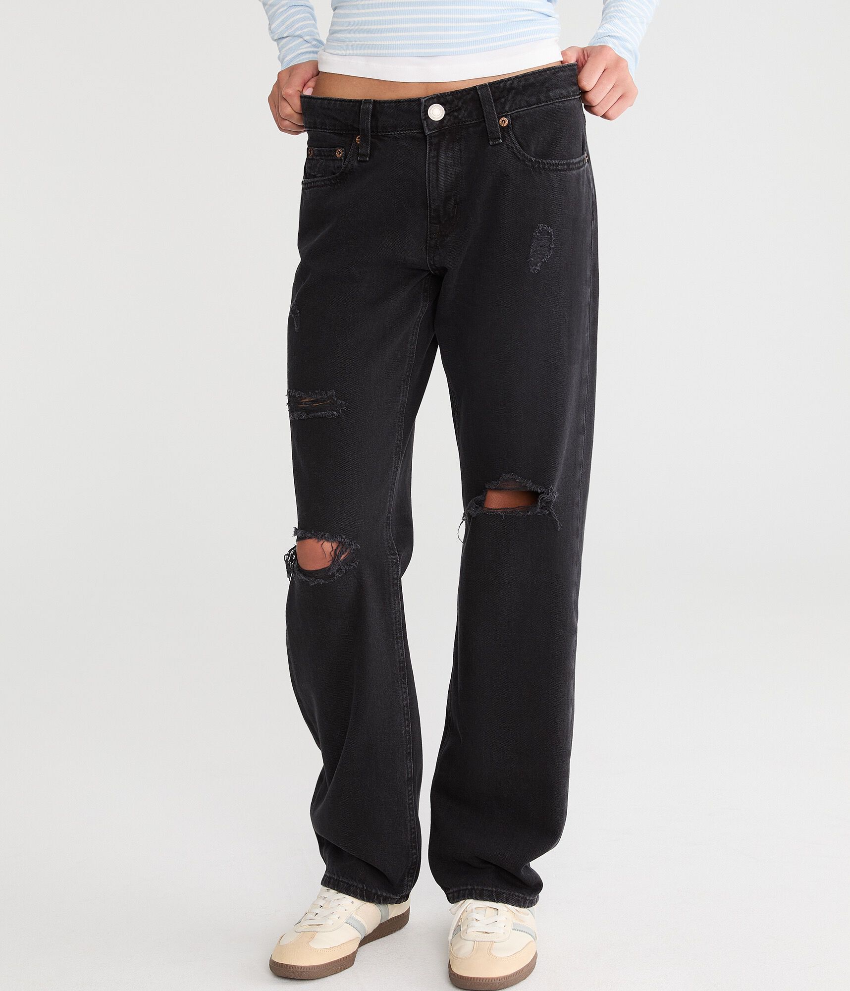 Image of Low-Rise Baggy Jean Image of Low-Rise Baggy Jean