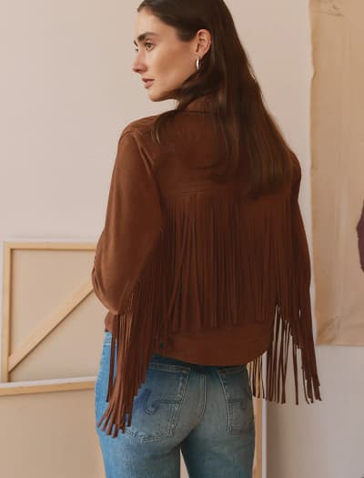 UP TO 50% OFF OUTERWEAR / W