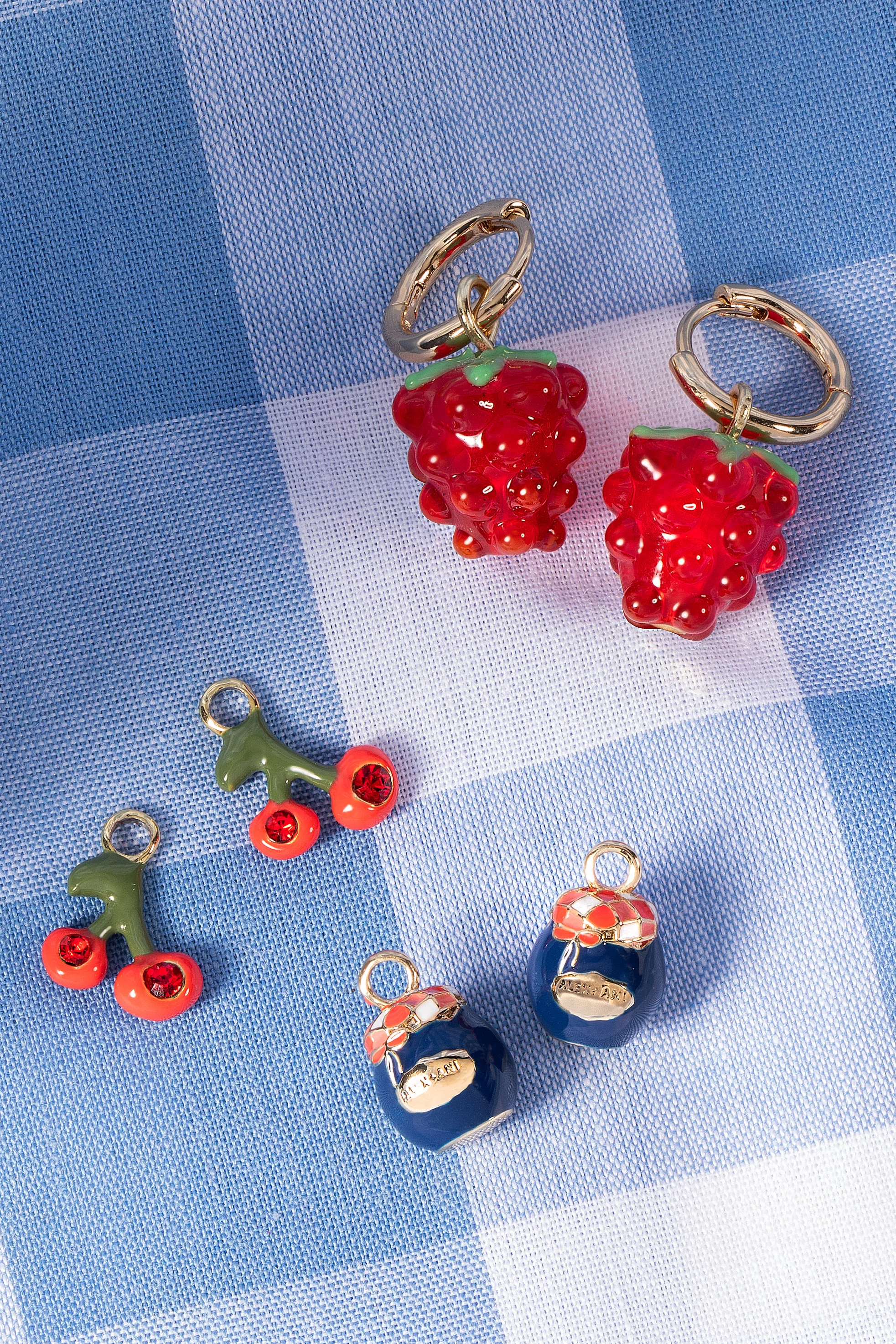 Image of Picnic Interchangeable Huggie Set