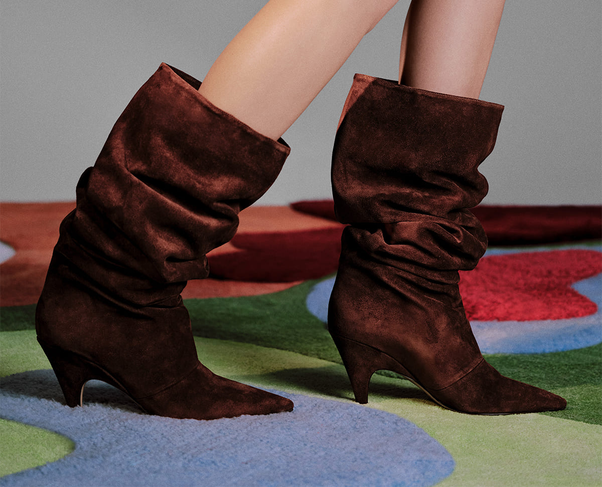 ELEGANCE AWAITS FALL