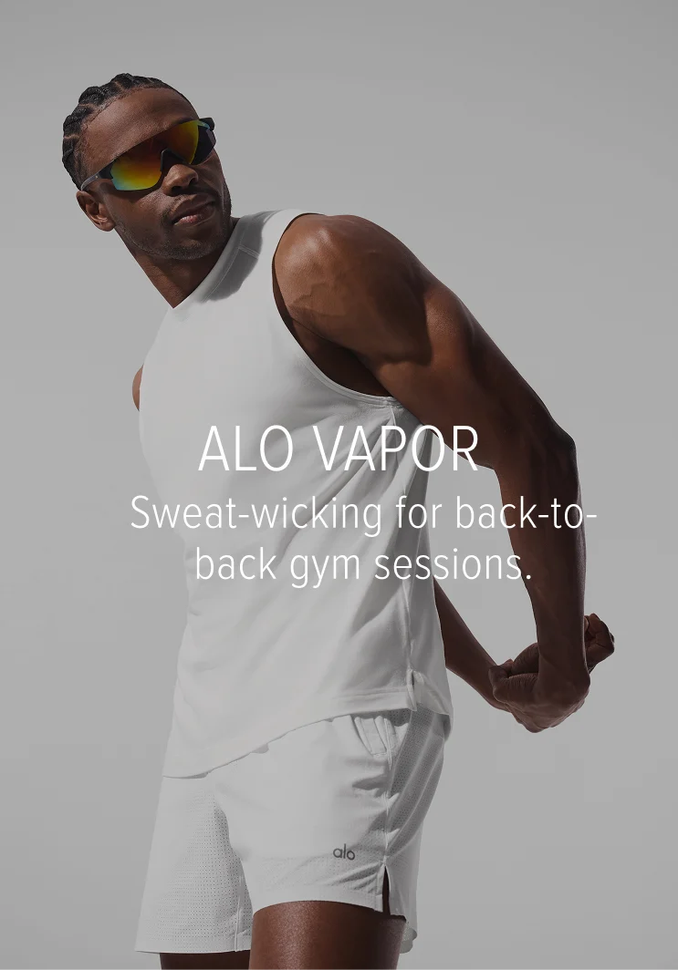 ALO VAPOR. Sweat-wicking for back-to-back gym sessions.