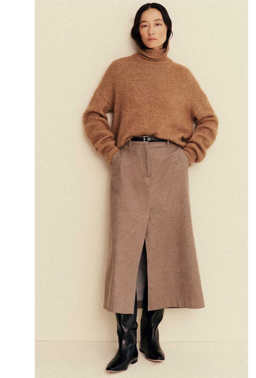 The Tailored Skirt in Oat