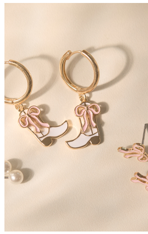 Coquette Cowgirl Earring Set