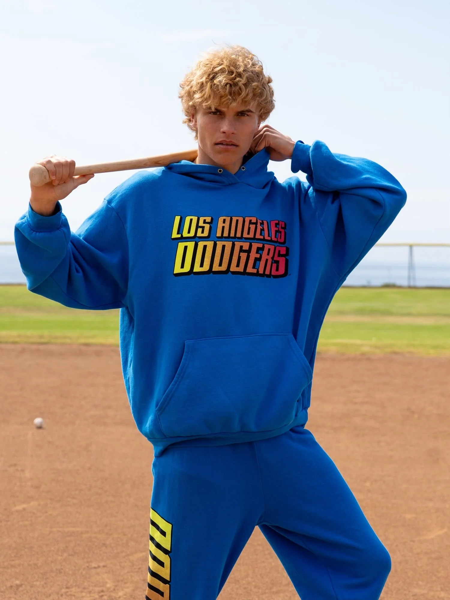 Aviator Nation Officially Licensed MLB Collection — Shop in time for Father's Day