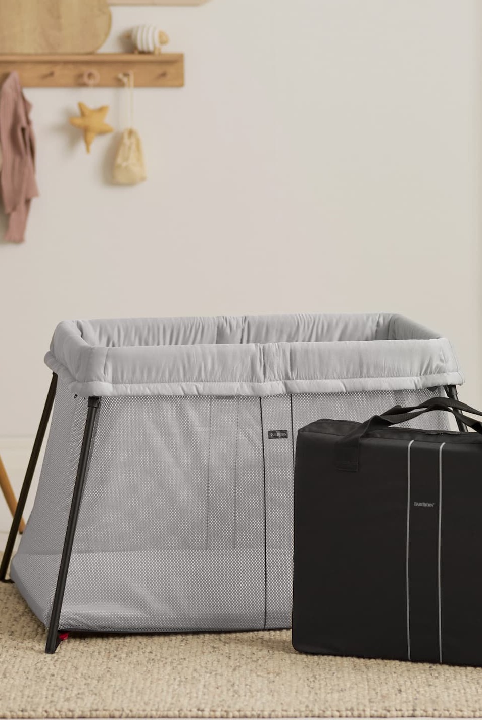 baby travel crib light