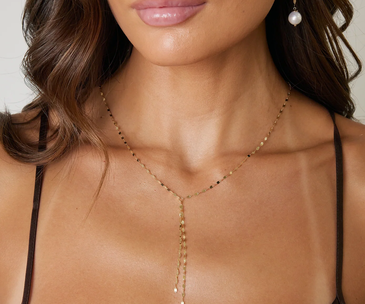 Demure Chain Lariat