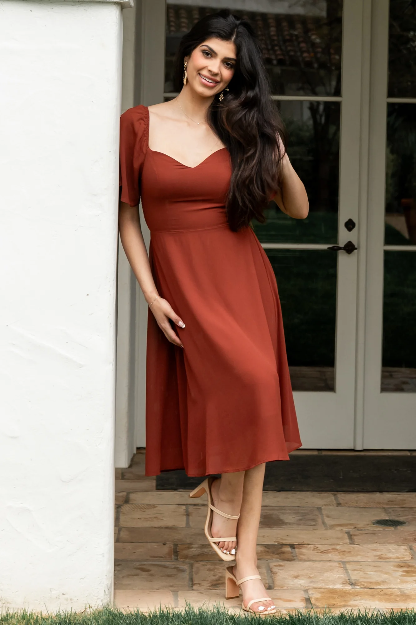 Image of Colette Sweetheart Midi Dress | Cinnamon