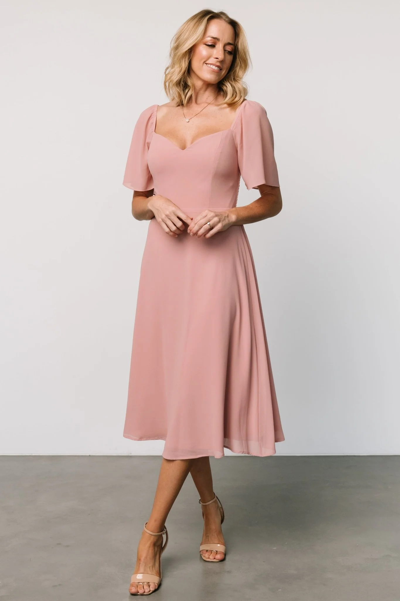 Image of Colette Sweetheart Midi Dress | Blush