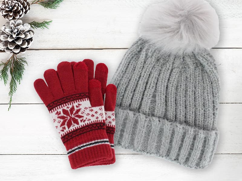 Women's winter beanie and red gloves