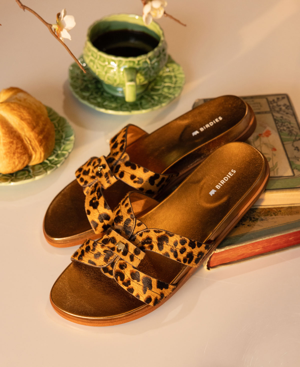 The Sunbird Icon In Leopardprint Haircalf