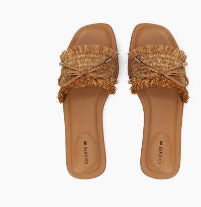 The Kiwi Bow In Tan Raffia