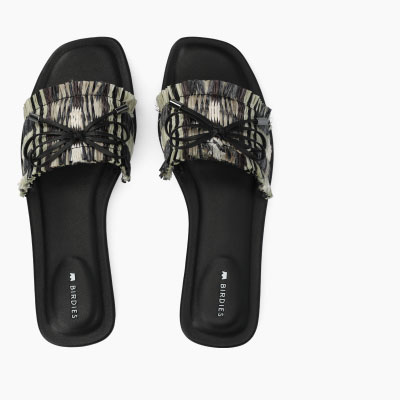 The Kiwi Bow In Black Multi Raffia