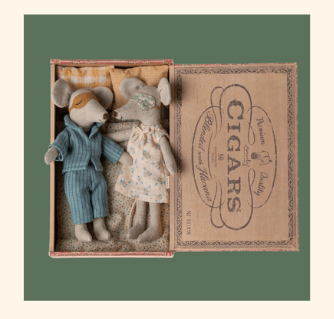 Mum and Dad Mice in Cigarbox