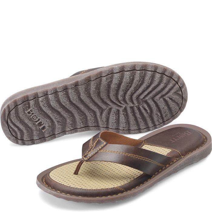 Bermuda Basic flip flop in brown.