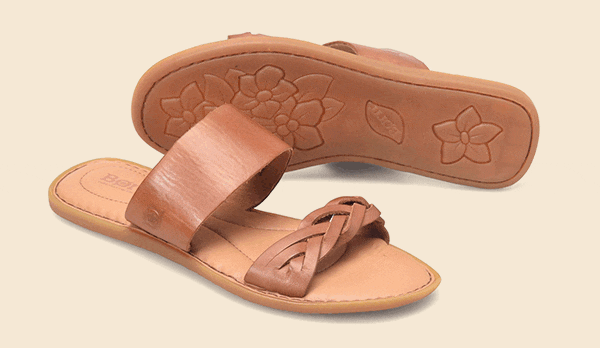 Cherita sandal in brown and black.