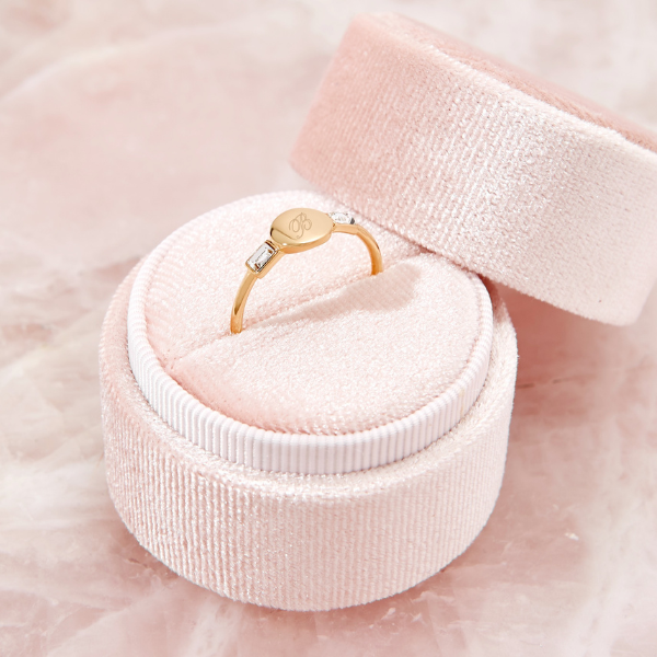 Vivian Ring