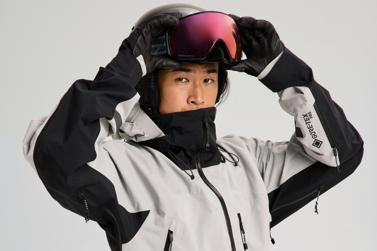 Model wearing the Anon x Fragment Helment and Goggle and Burton x Fragment jacket.