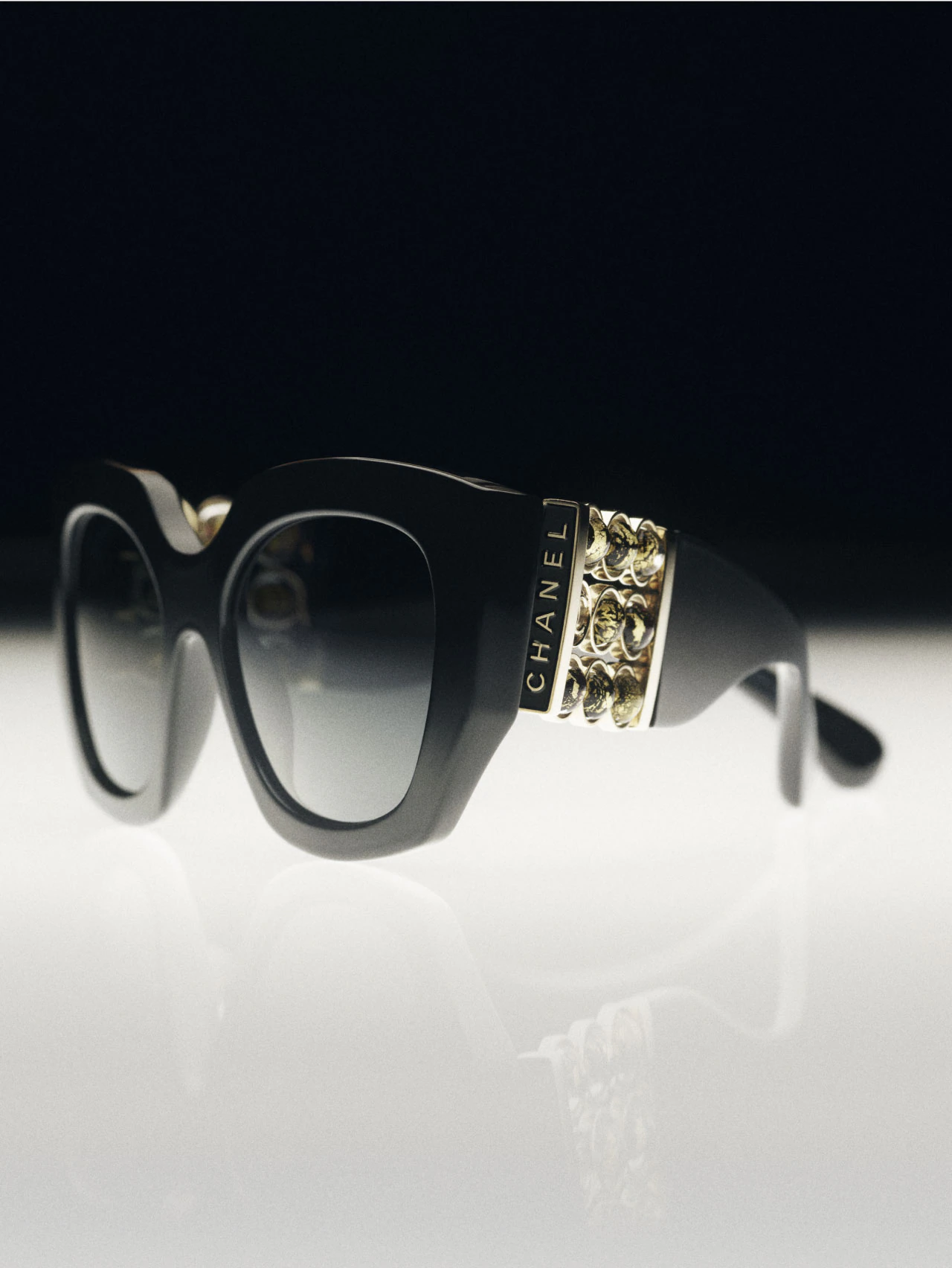 VENETIAN PEARLS — CHANEL EYEWEAR