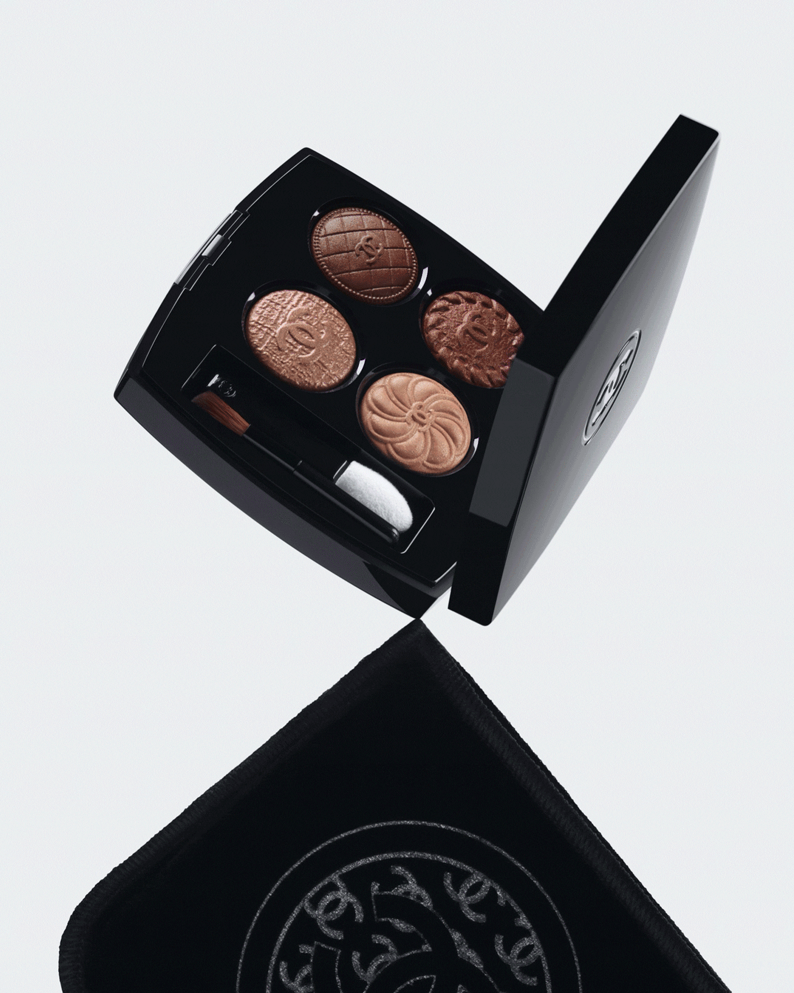 LIMITED-EDITION PALETTES