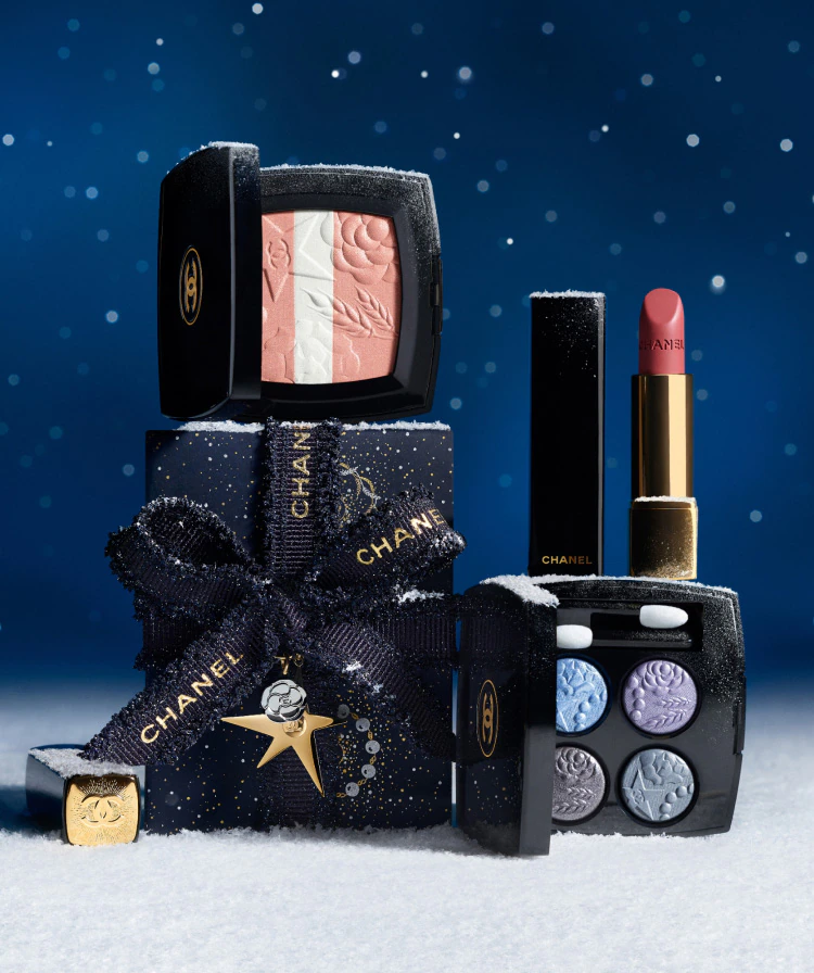 COSMIC MAKEUP