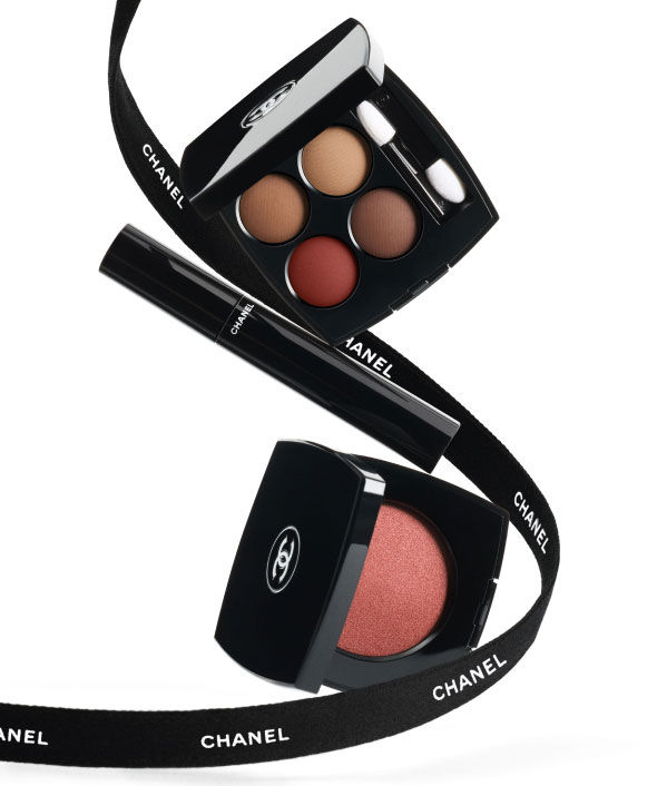 AN IRRESISTIBLE MAKEUP LOOK