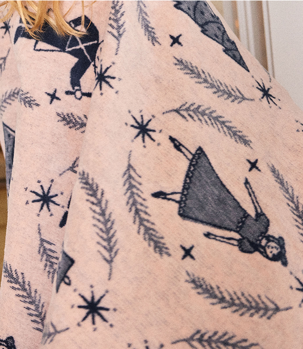 Nutcracker Midi Blanket