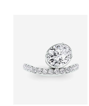 Oval Accented Callisto Fashion Ring