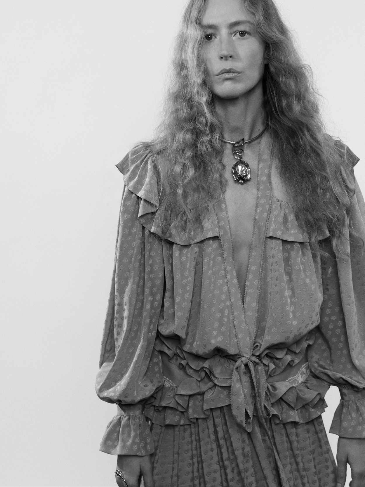 Discover the new collection by Chemena Kamali