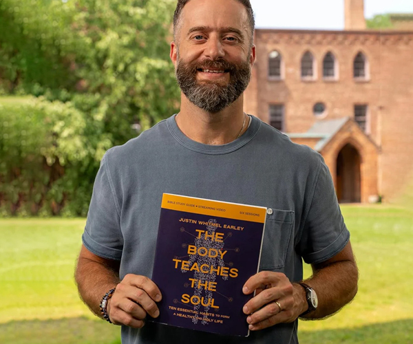 The Body Teaches the Soul Bible Study Guide plus Streaming Video: How to Build Habits That Shape Your Head and Your Heart