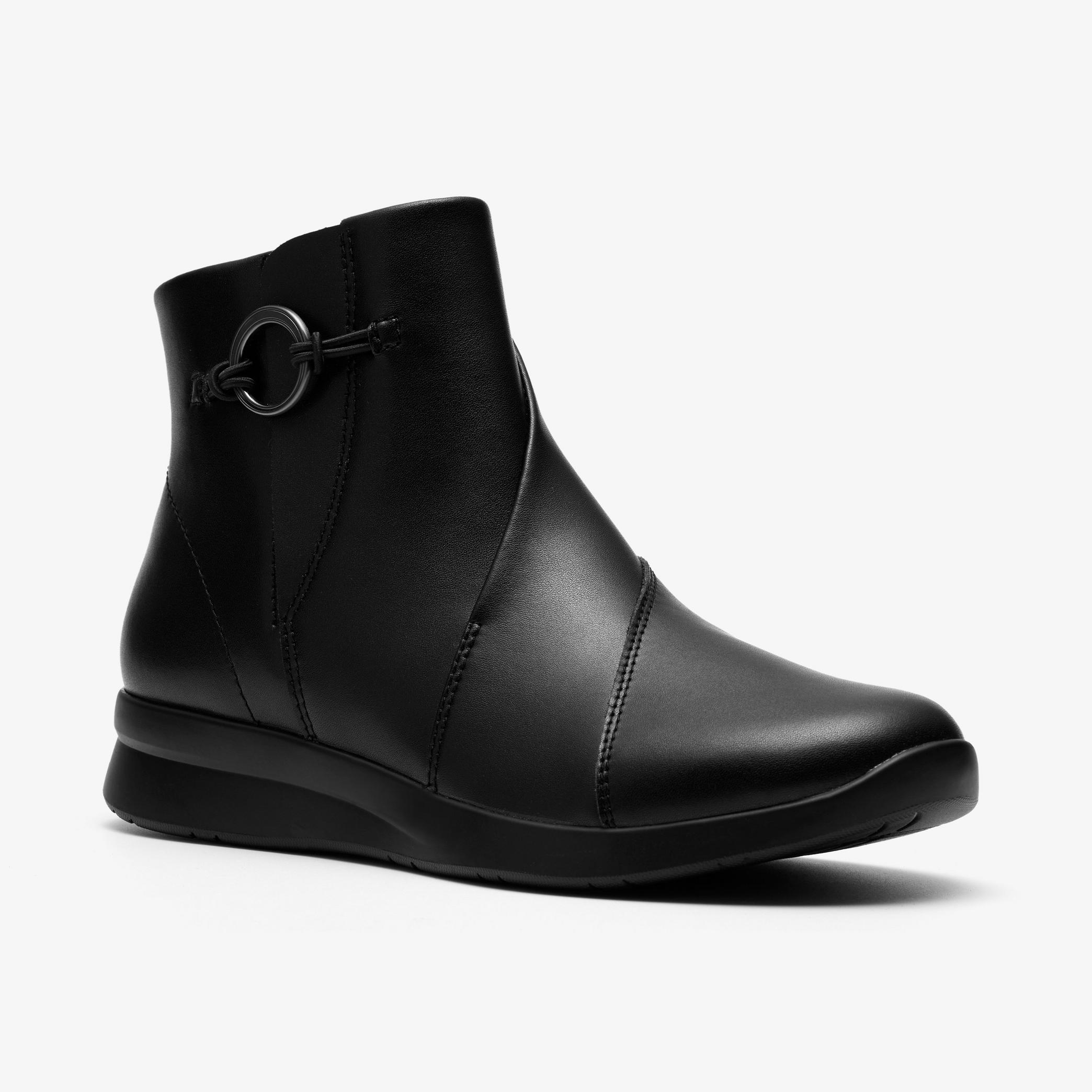Shop Ellowyn Deva Black Leather