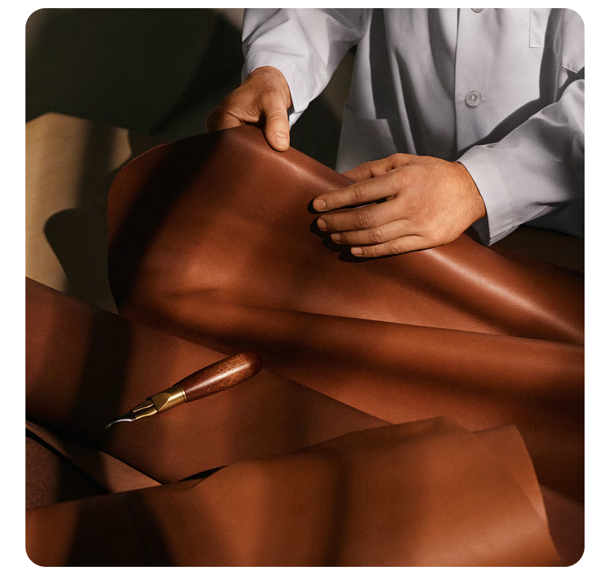 Crafted to last. Our bags are made to become forever-favorites  so you can keep (and wear) them longer. That’s good news for both you and the environment.Learn More