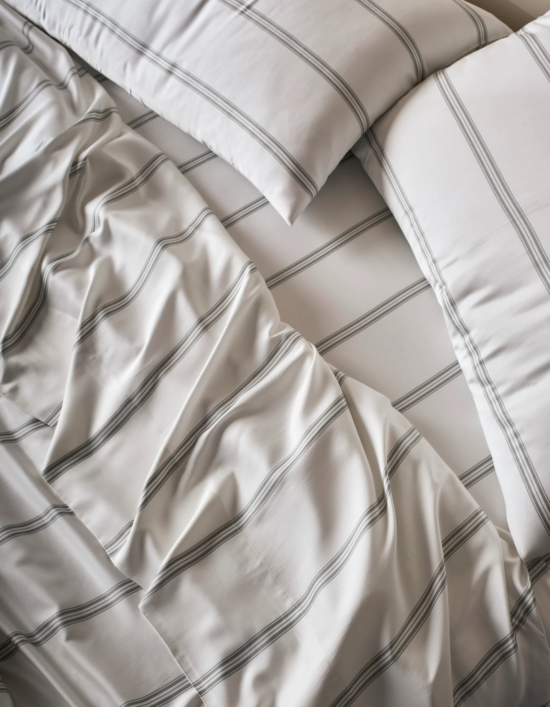 Baja Bamboo Sheet Set in Laurel Stripe