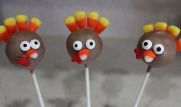 Go On and Gobble Up These Adorable Turkey Cake Pops