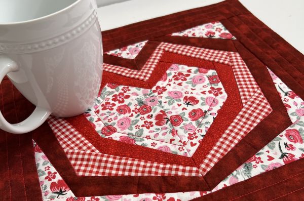 In A Heartbeat Placemat and Wall Hanging Pattern Download