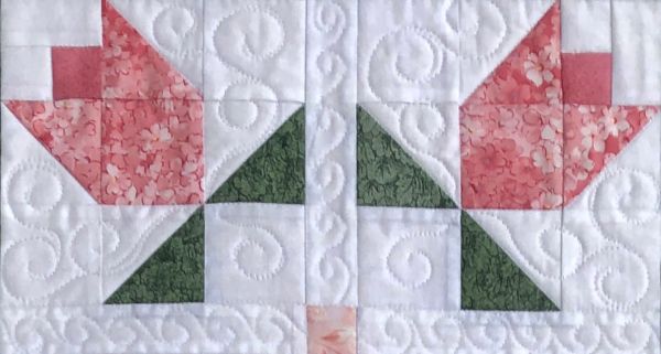 Tulip Tango Tablerunner Pattern