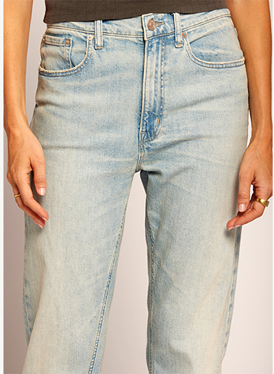 THE CODY STRAIGHT JEAN