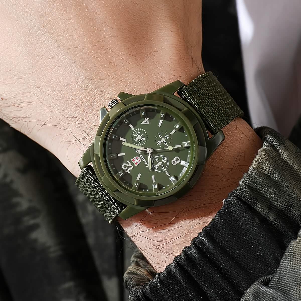 Image of Men's Nylon Casual Sport Quartz Wrist Watch