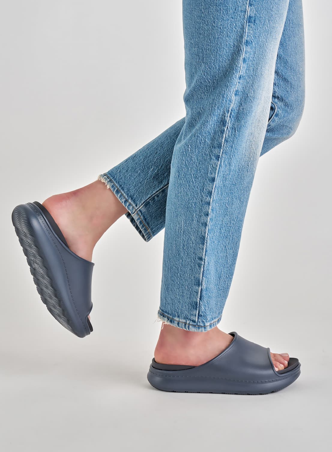 Devyn Navy