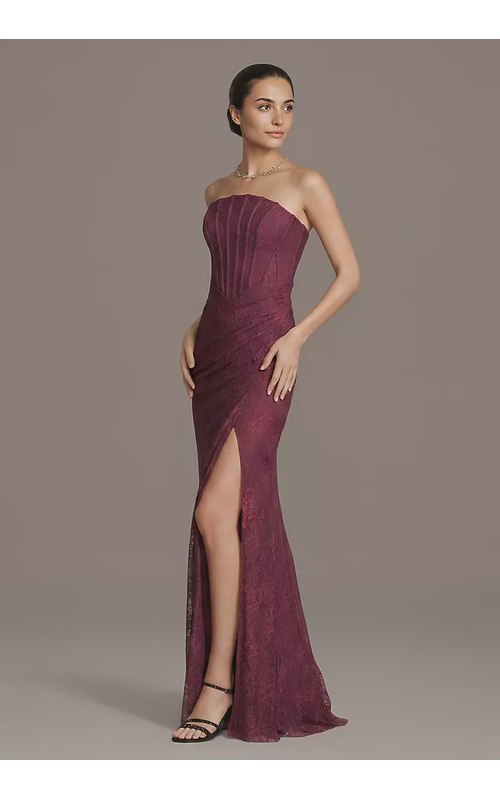 Lace Sculpted Neckline Sheath Dress