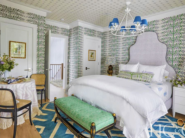 UPDATE YOUR HOME WITH DESIGNER WALLPAPER