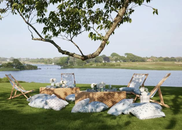 DON’T FORGET OUTDOOR PILLOWS!