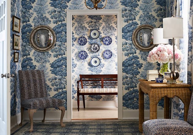 SOFT BUT DRAMATIC WALLS