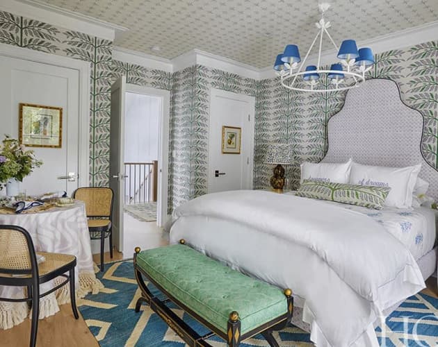 UPDATE YOUR HOME WITH DESIGNER WALLPAPER