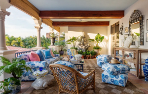 INDOOR/OUTDOOR ROOMS