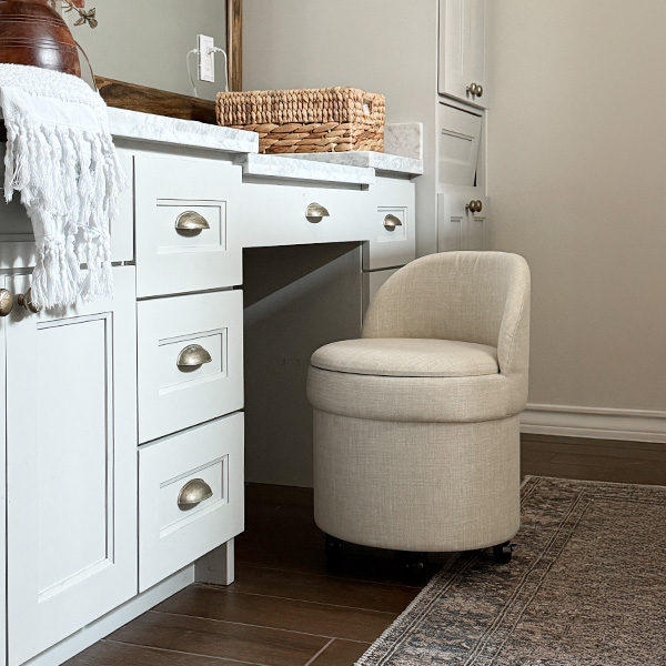 Decor Steals Main Deal