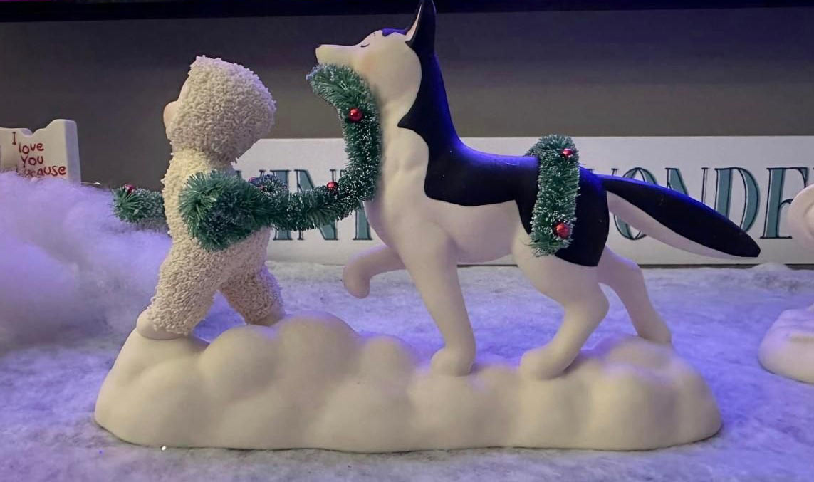 Snowbabies Christmas Parade figurine with Siberian Husky