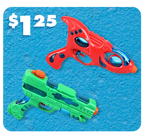 2 plastic water squirters