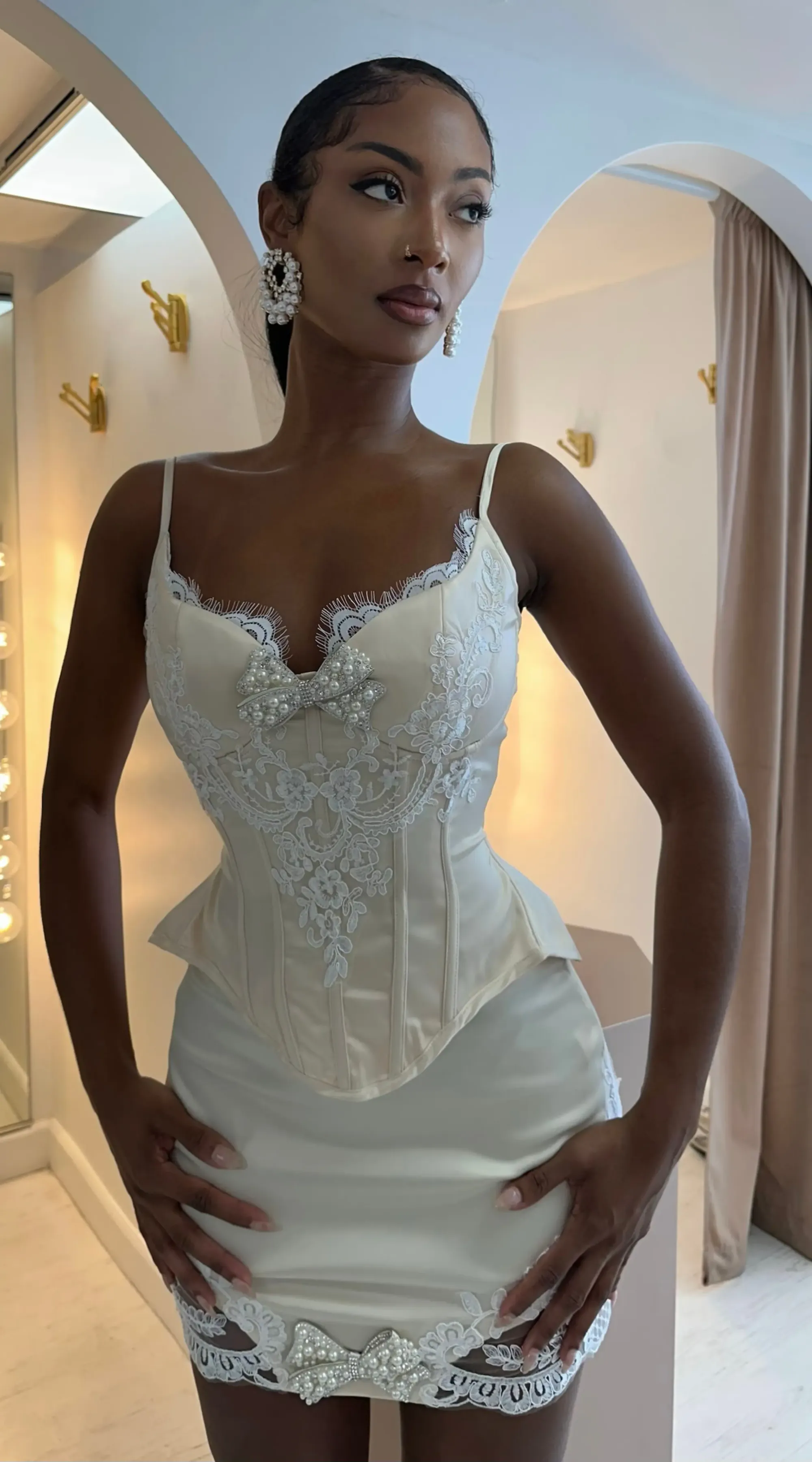 Marylin crystal & pearl corset set