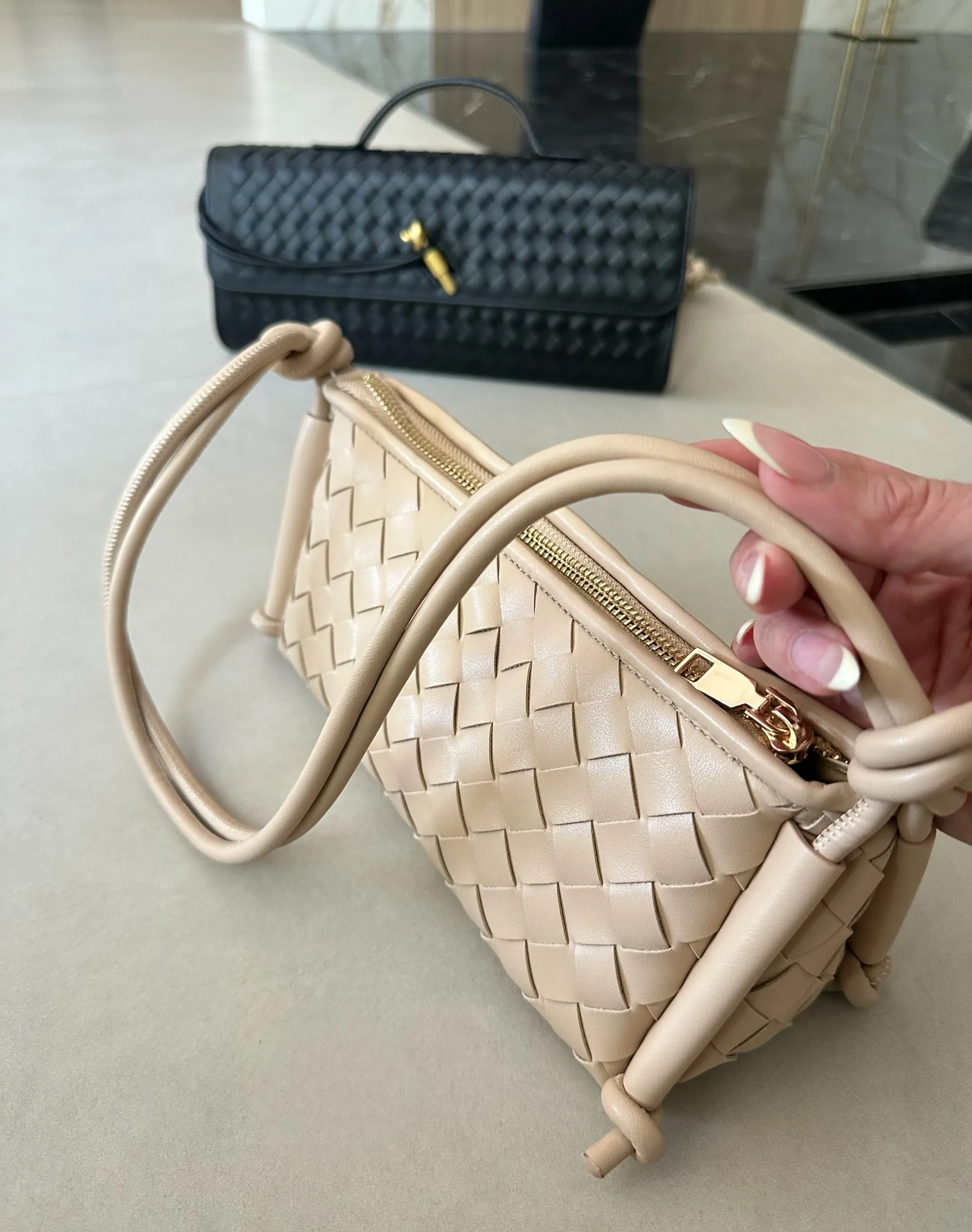 SHOP BAGS